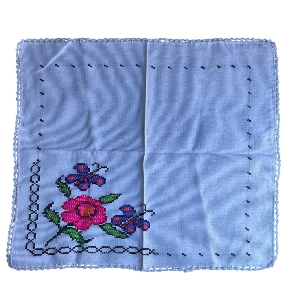 New Mexican Hand-Embroidered Tablecloth with Crochet Edging – Pink Flower Design